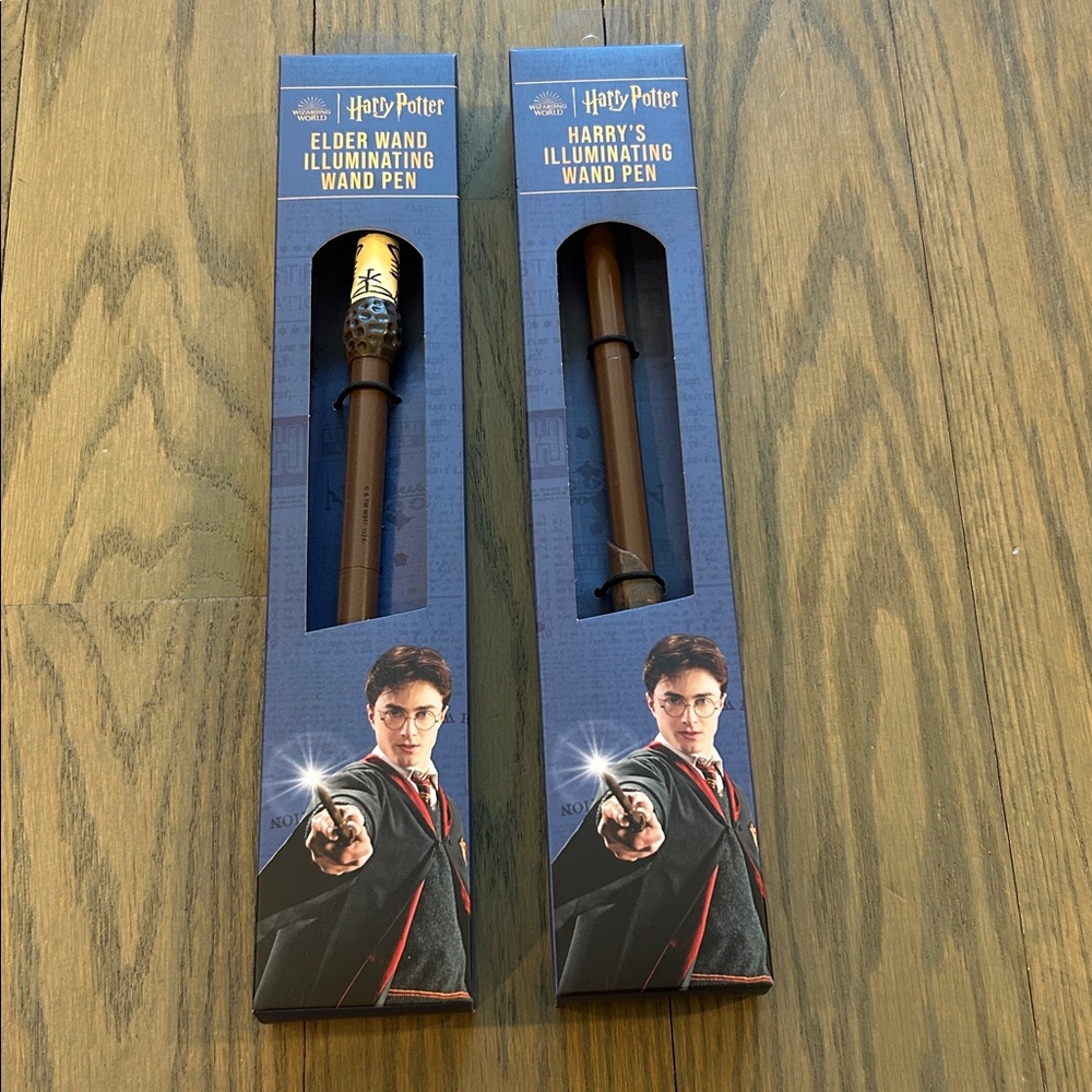 Harry Potter & Elder Wand Illuminating Wand Pens and Flashlights (set of 2)